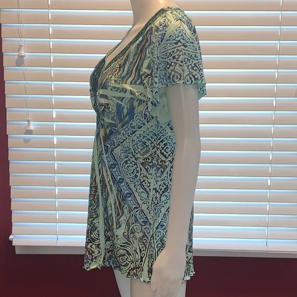 Beautiful EUC Covington Women's V-Neck Short Sleeve Top Size Medium Multicolored - Picture 4 of 11